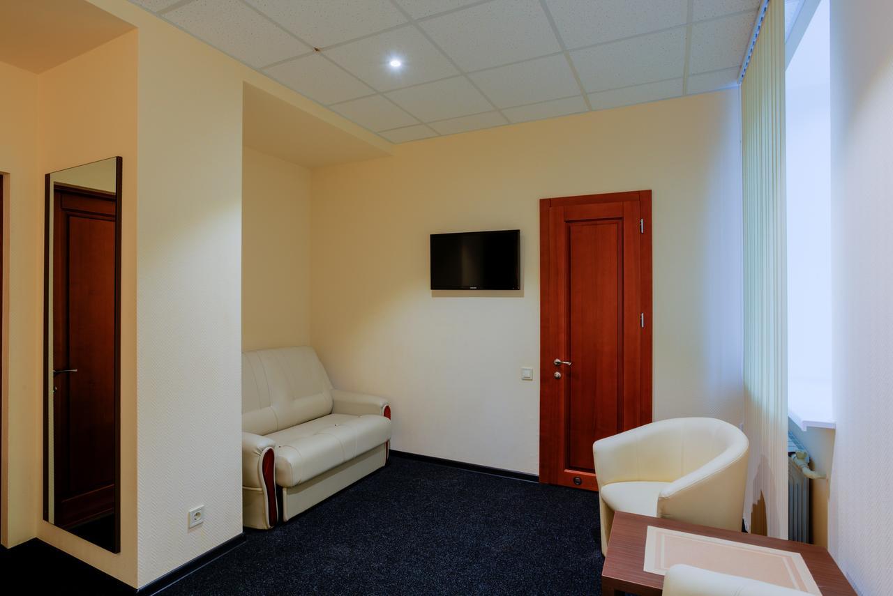 Comfort Hotel & Hostel Zaporizhia Exterior photo