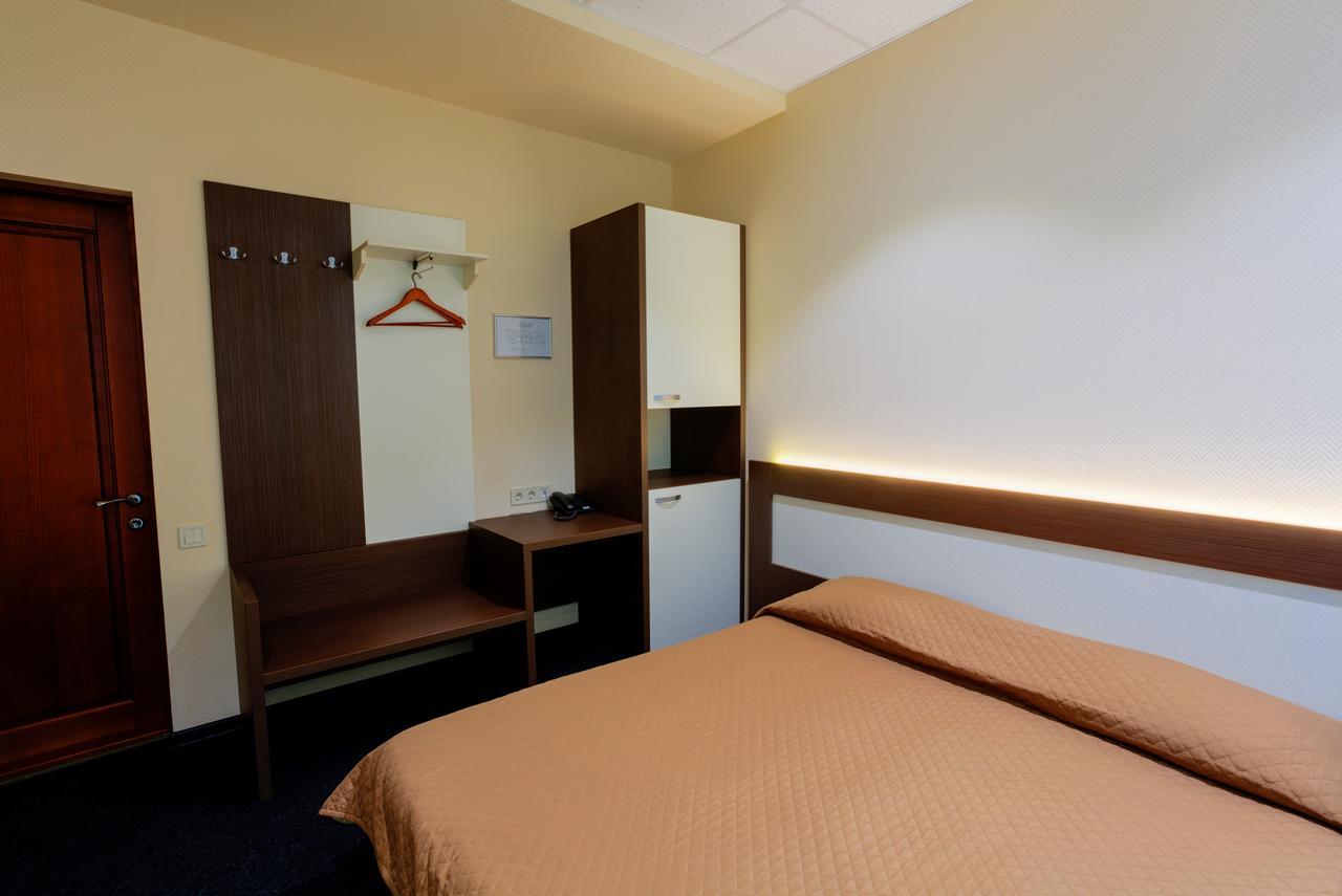 Comfort Hotel & Hostel Zaporizhia Exterior photo