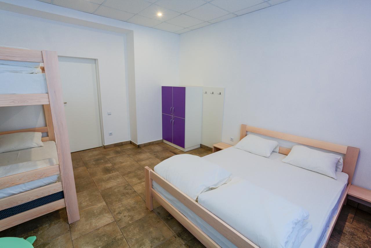 Comfort Hotel & Hostel Zaporizhia Exterior photo